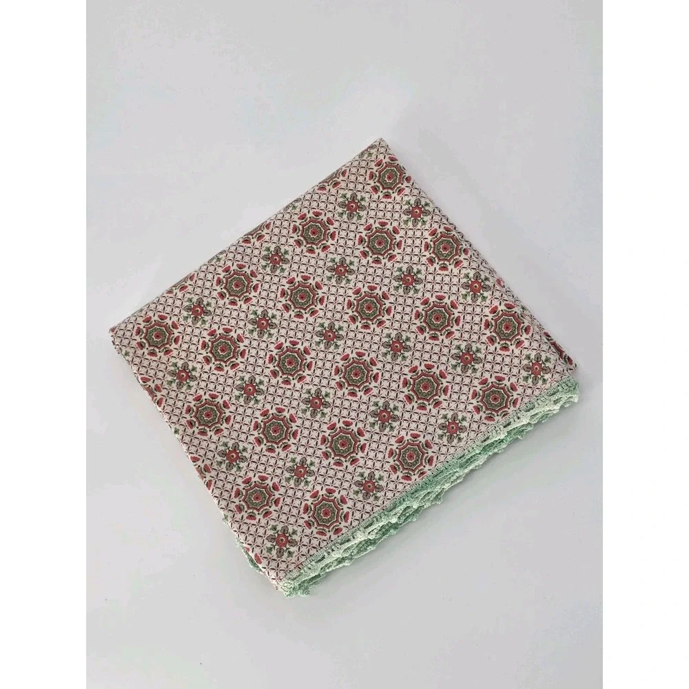 VTG Tablecloth Table Topper Square Card Table Red Mint Green Crochet Cottage 35